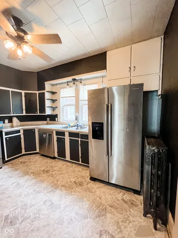 $185,000 | 525 South 4th Street, Clinton, IN 47842