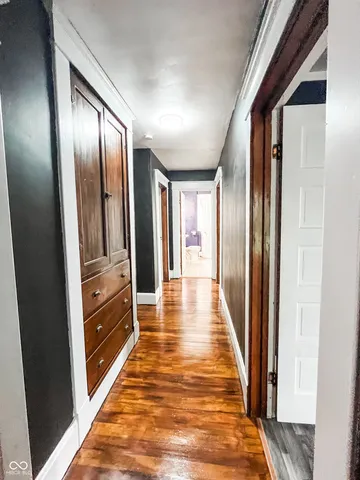 $185,000 | 525 South 4th Street, Clinton, IN 47842