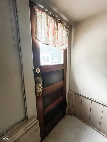 $185,000 | 525 South 4th Street, Clinton, IN 47842