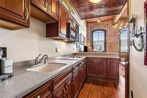 $275,000 | 1107 South Peters Street, Unit 316, New Orleans, LA 70130