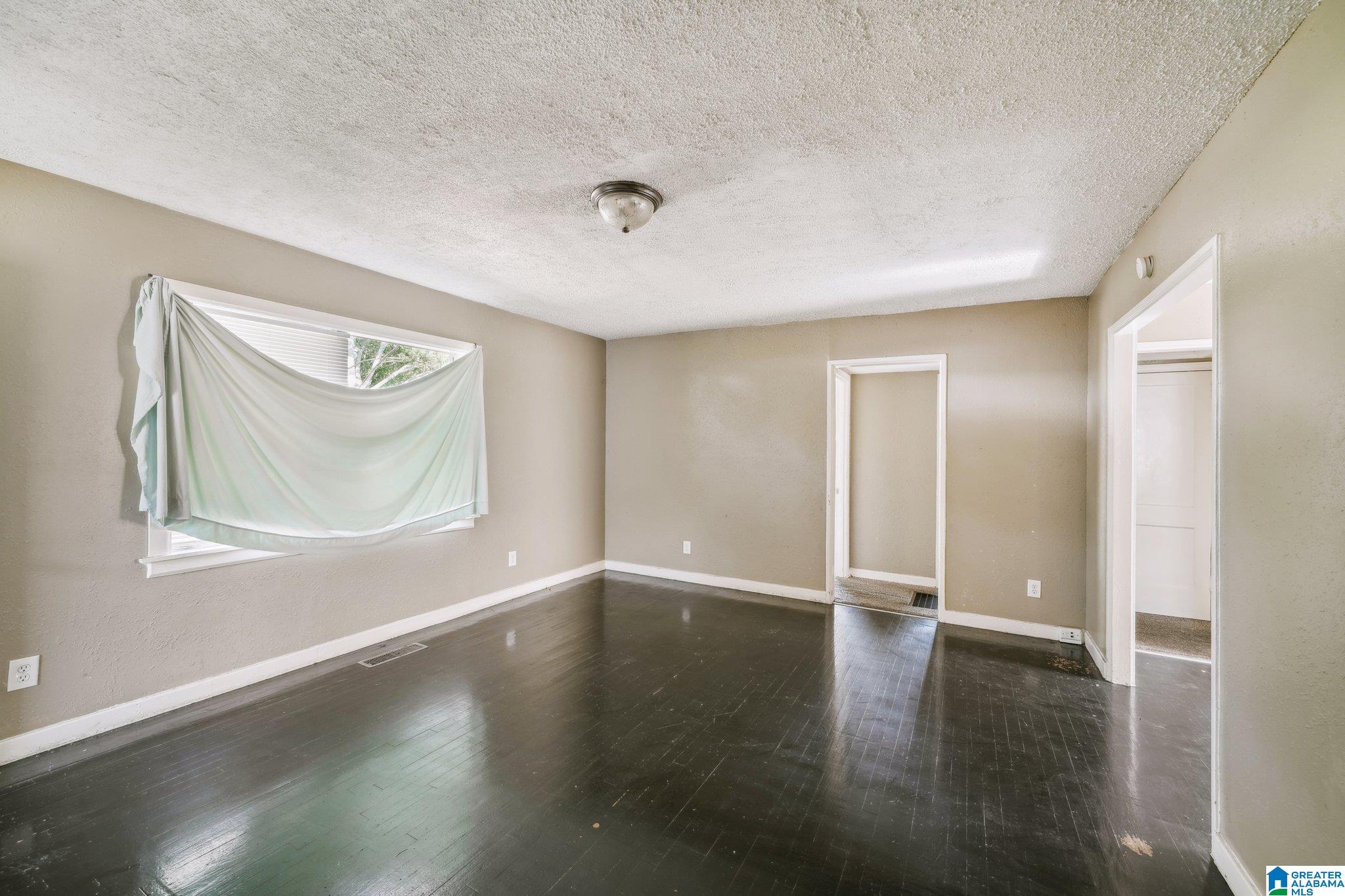 4925 Court G Fairfield, AL 35064 - Photo 7 of 27