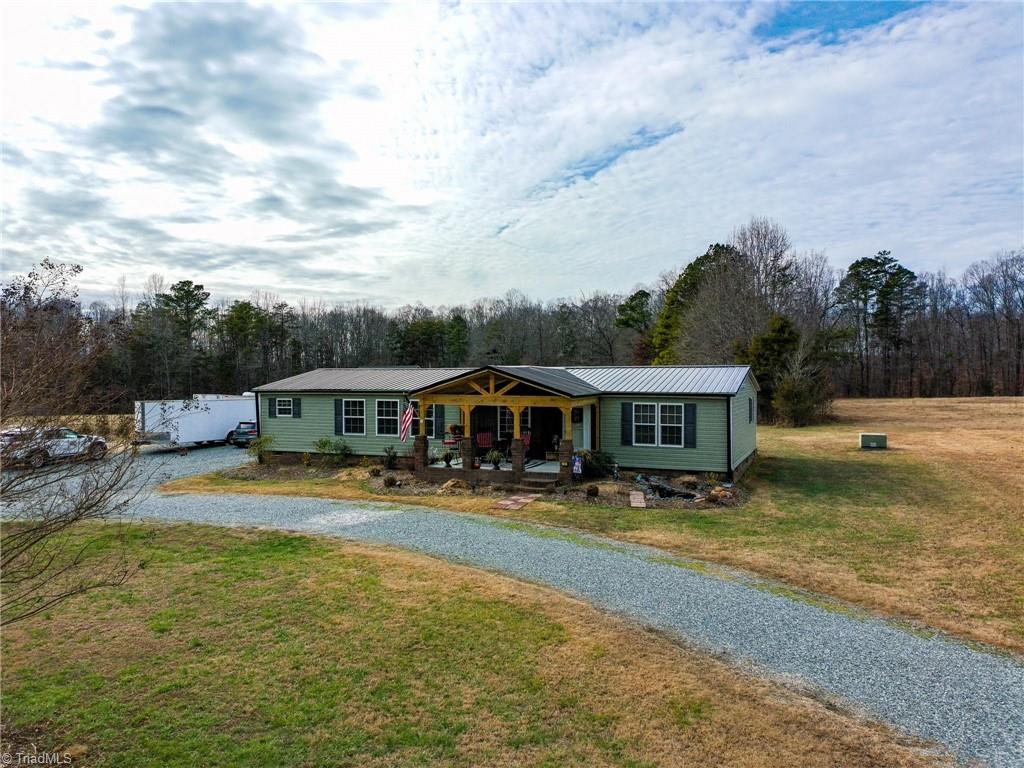 640 Perryman Road Lexington, NC 27295 - Photo 5 of 47