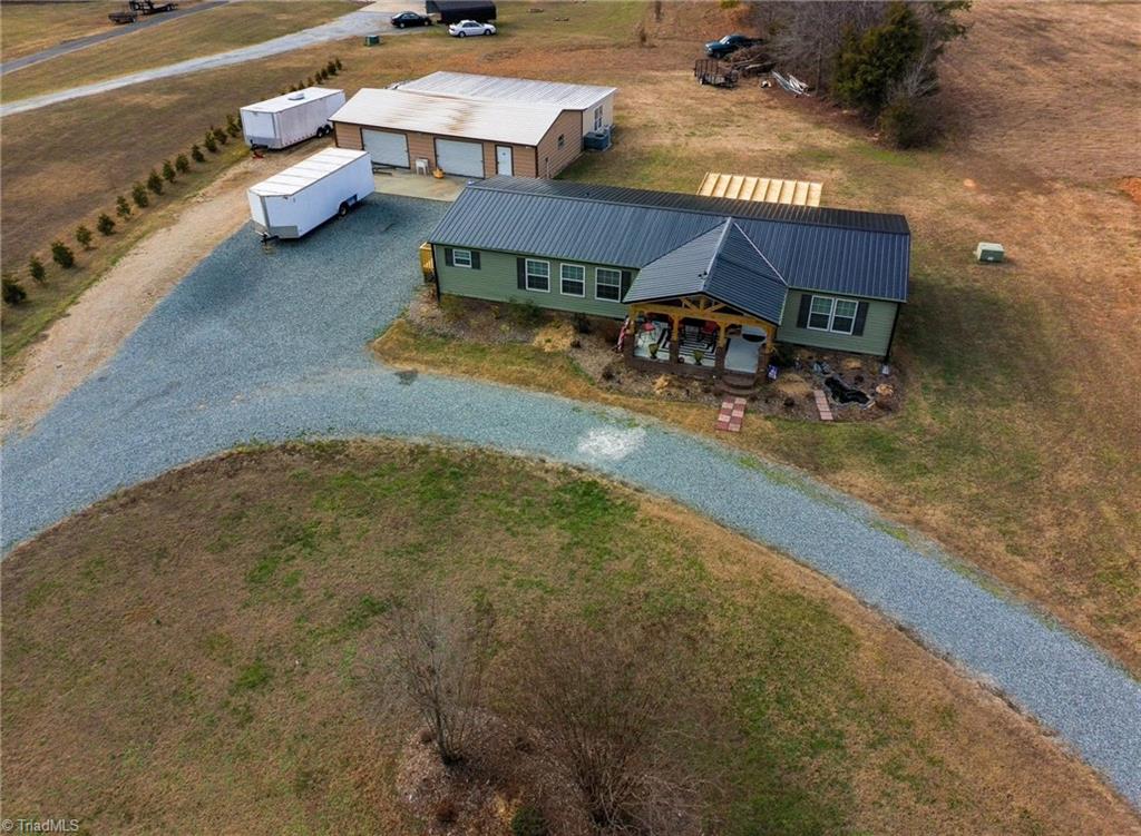 640 Perryman Road Lexington, NC 27295 - Photo 6 of 47