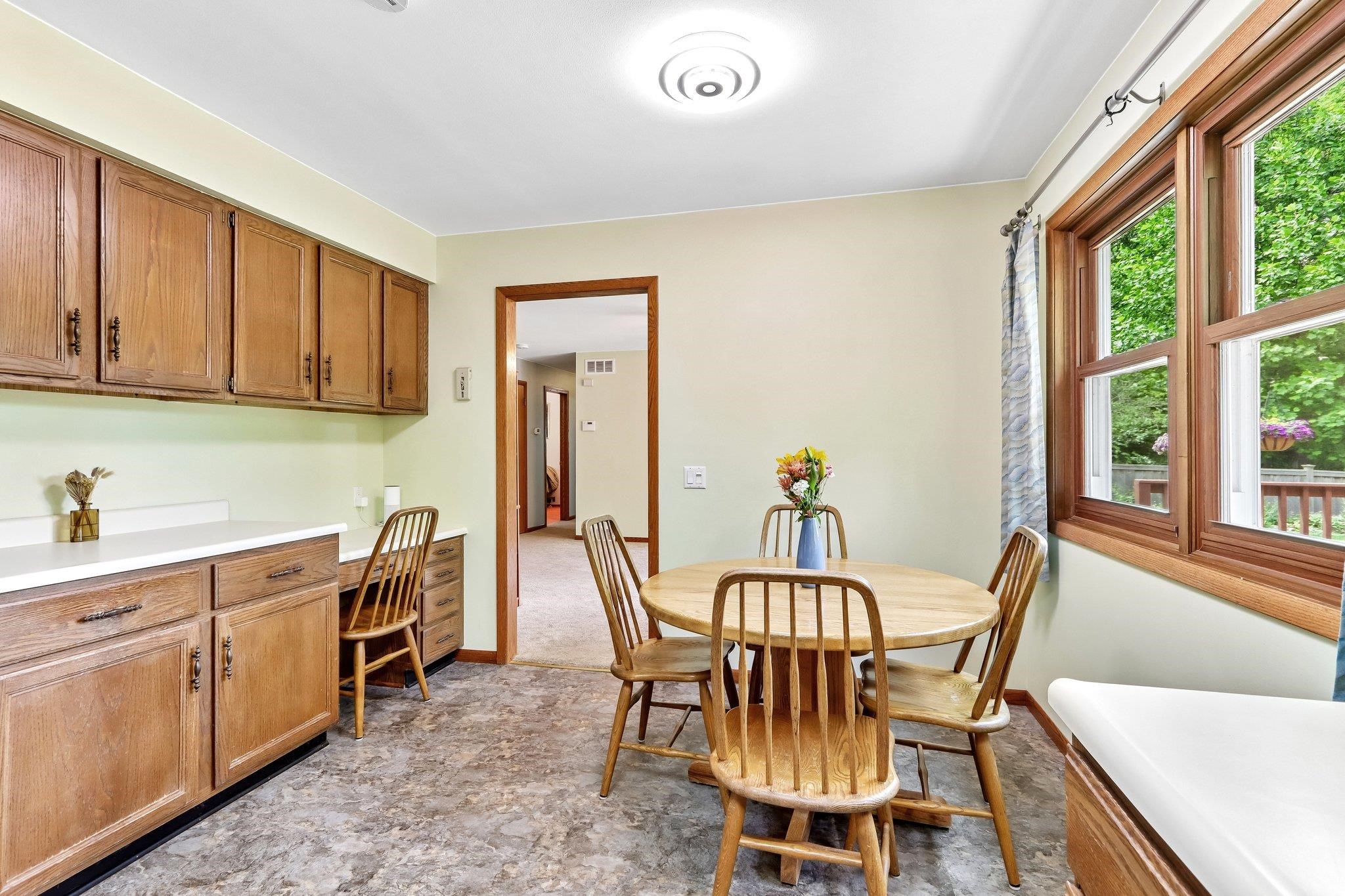 318 Oldfield Road Madison, WI 53717 - Photo 9 of 25