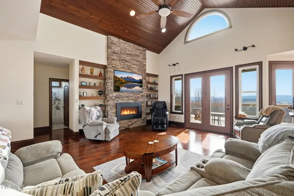 $1,595,000 | 290 Spyglass Drive, Jonesville, VA 24263