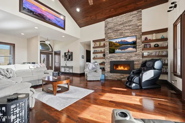 $1,595,000 | 290 Spyglass Drive, Jonesville, VA 24263