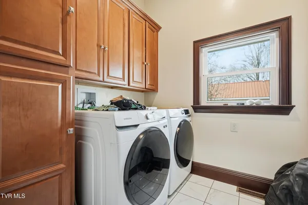 $1,595,000 | 290 Spyglass Drive, Jonesville, VA 24263