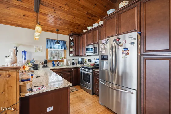 $1,595,000 | 290 Spyglass Drive, Jonesville, VA 24263