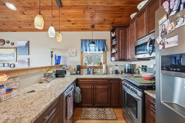 $1,595,000 | 290 Spyglass Drive, Jonesville, VA 24263