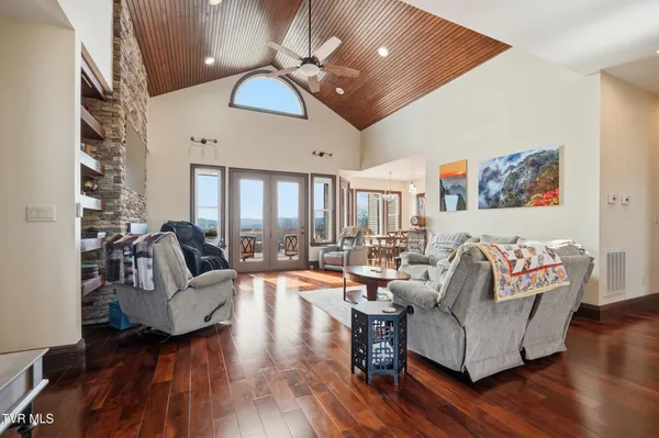 $1,595,000 | 290 Spyglass Drive, Jonesville, VA 24263