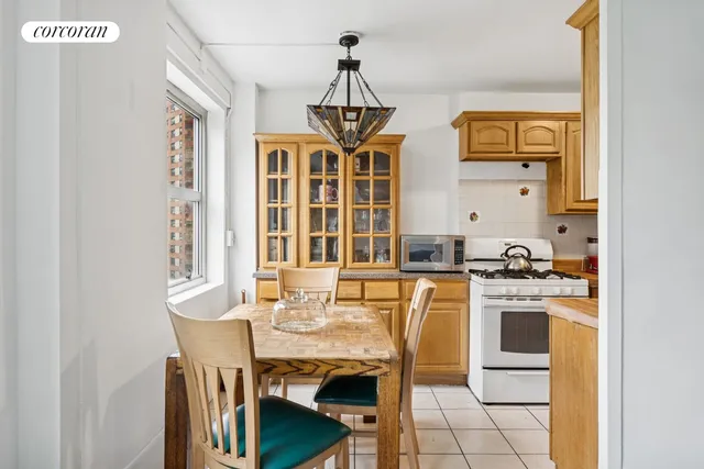 $610,000 | 70 La Salle Street, Unit 8B | Morningside Heights