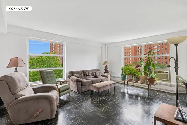 $610,000 | 70 La Salle Street, Unit 8B | Morningside Heights