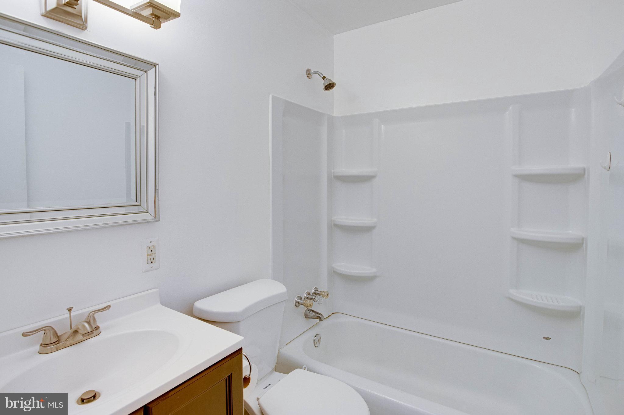 13946 Mathews Drive Woodbridge, VA 22191 - Photo 14 of 23