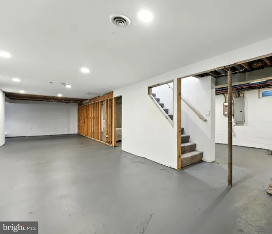 a view of empty room