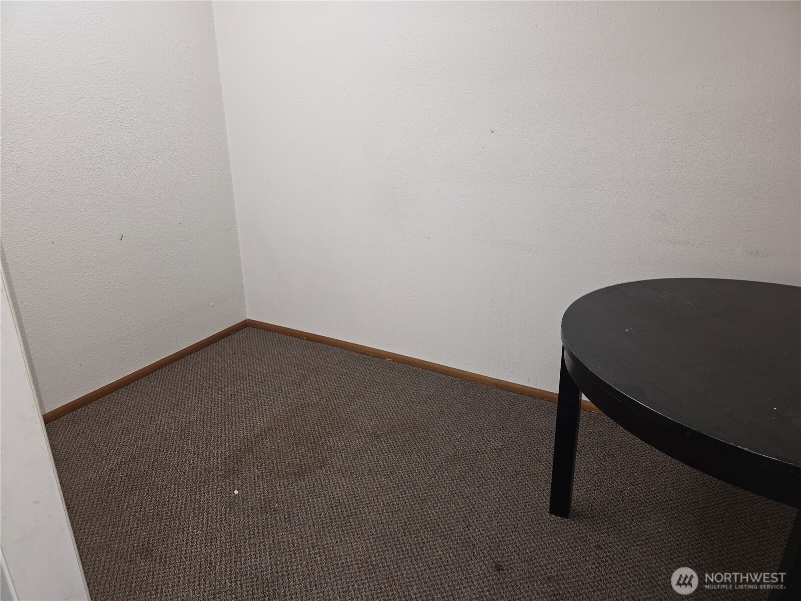 206 East Casino Road, Unit 5 Everett, WA 98208 - Photo 9 of 10 a view of a small space