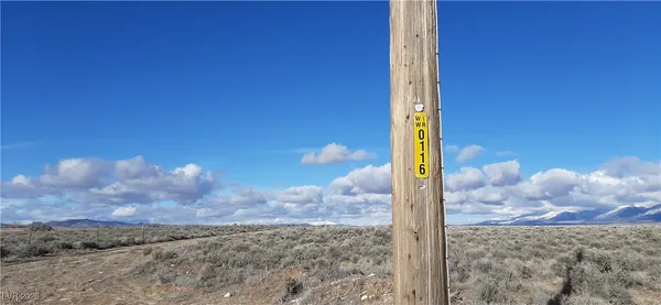 $39,500 | 400 West White River Road, Lund, NV 89317