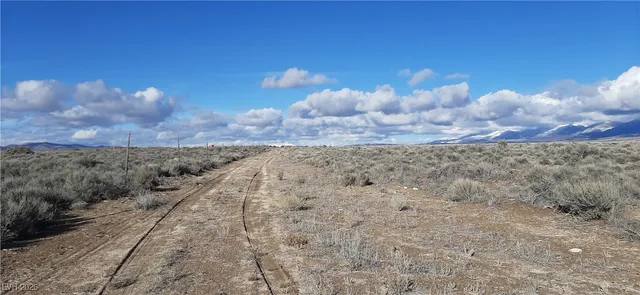 $39,500 | 400 West White River Road, Lund, NV 89317