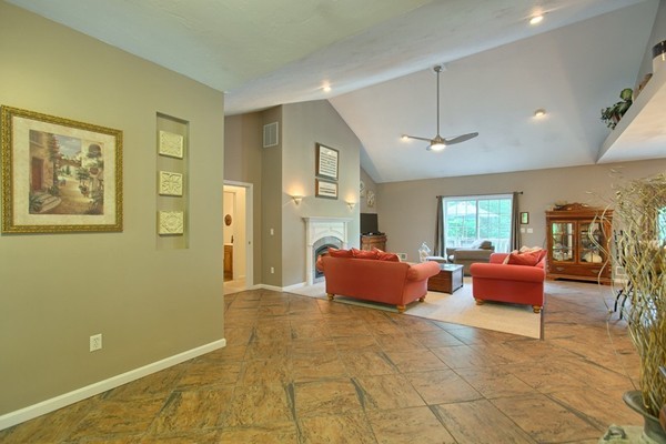138 Ellis Road Westminster, MA 01473 - Photo 7 of 29