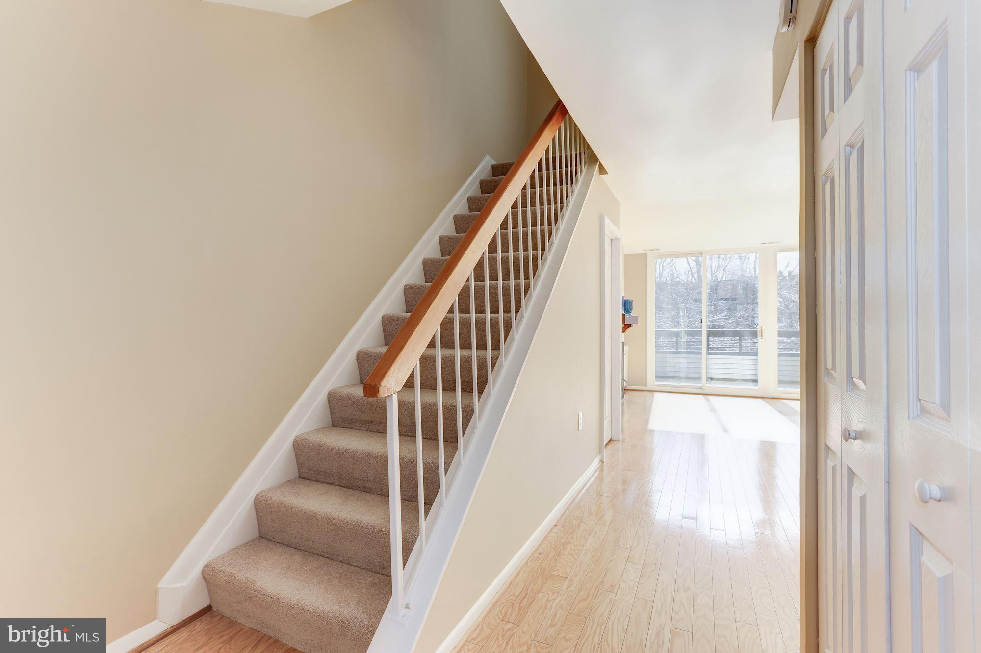 11600 Windbluff Court, Unit 8A2 Reston, VA 20191 - Photo 3 of 30 Interior (General)