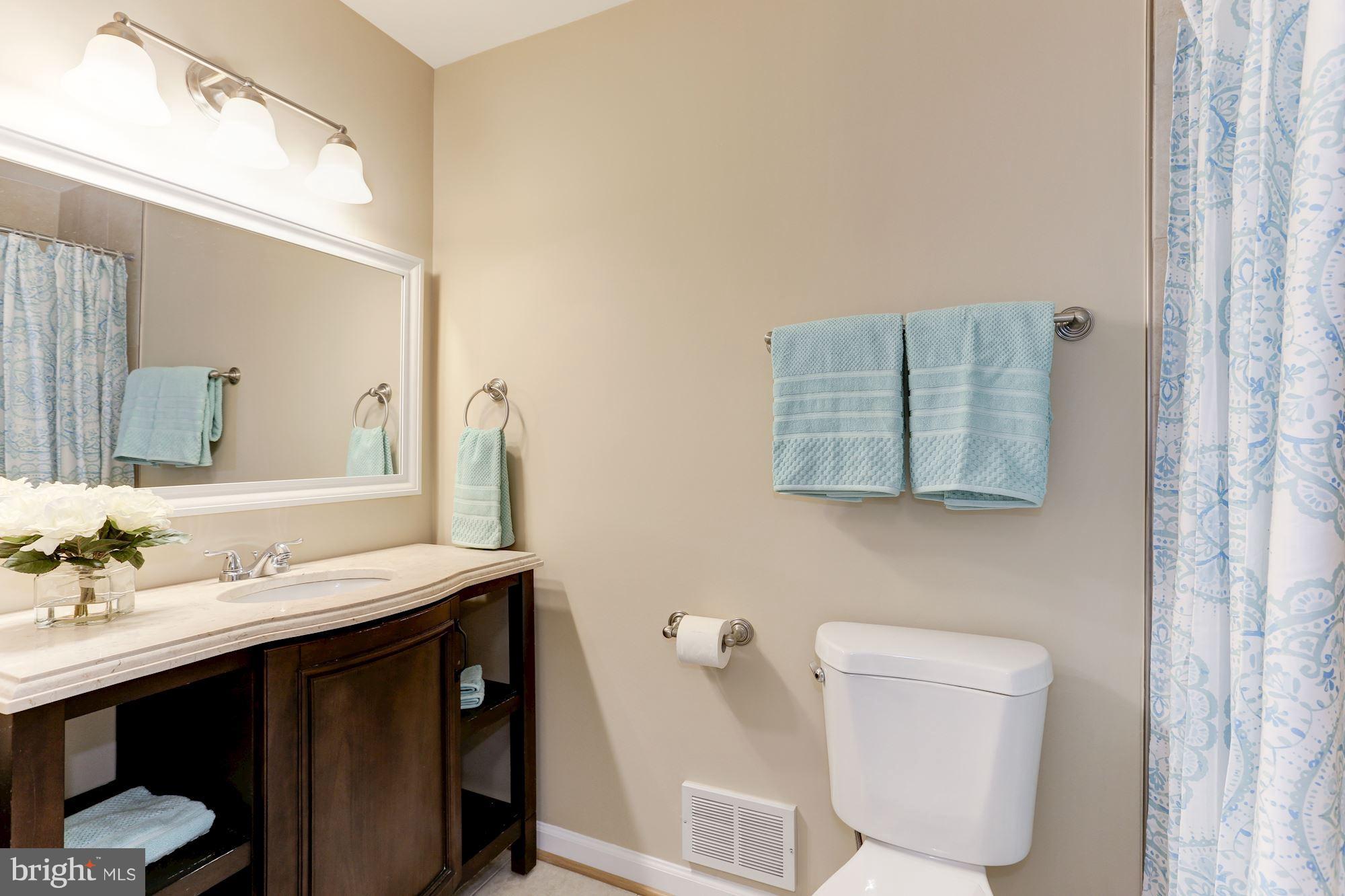 11600 Windbluff Court, Unit 8A2 Reston, VA 20191 - Photo 24 of 30 Bath