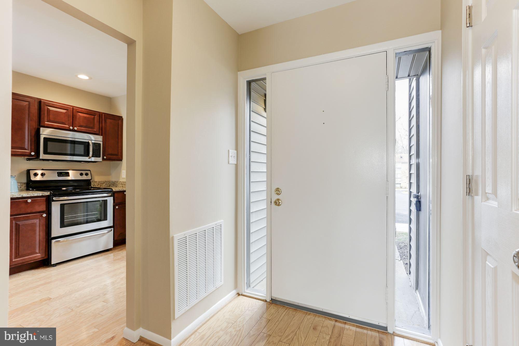 11600 Windbluff Court, Unit 8A2 Reston, VA 20191 - Photo 4 of 30 Interior (General)