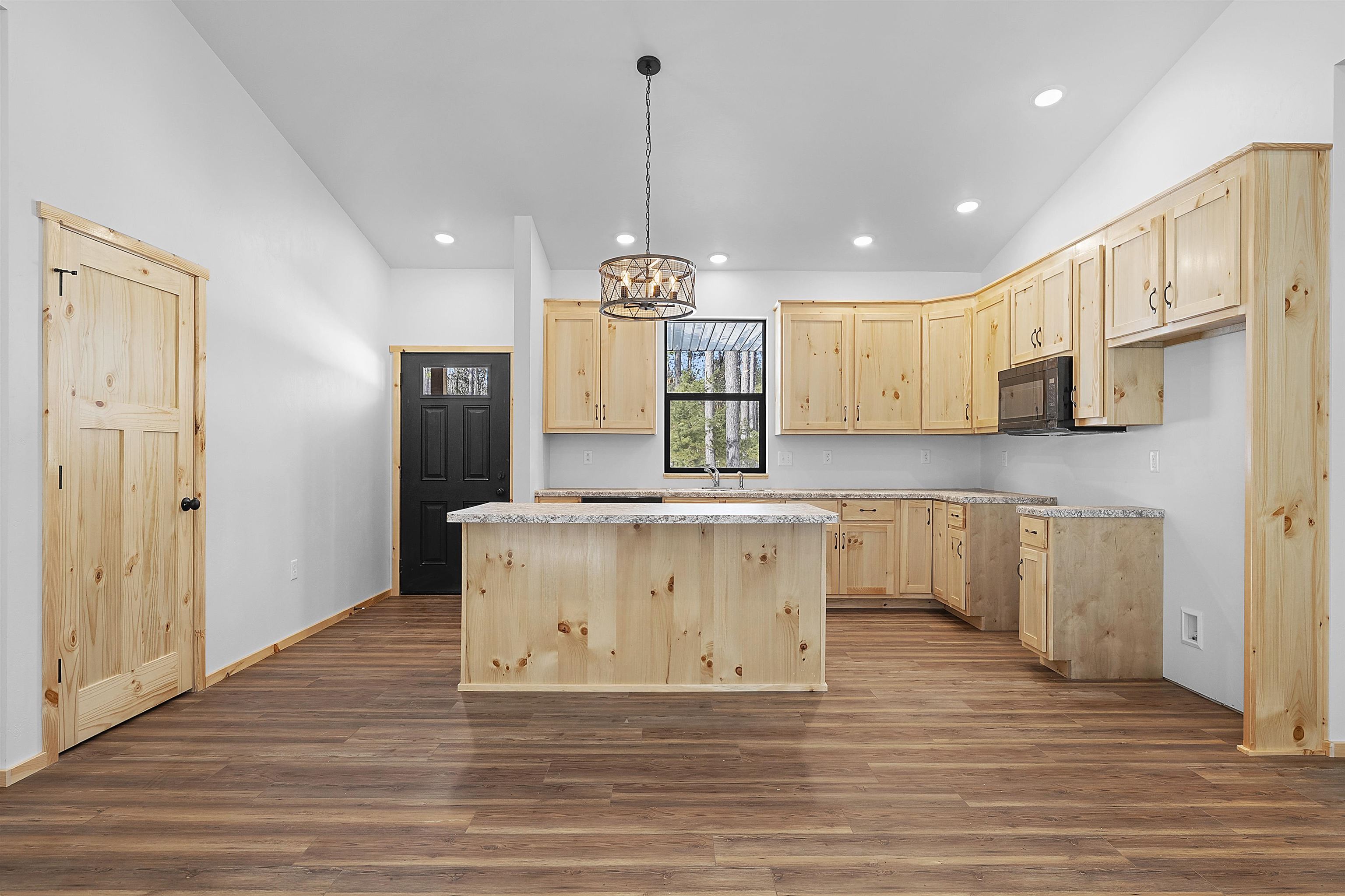 W5539 Grogan Road Wausaukee, WI 54177 - Photo 13 of 57