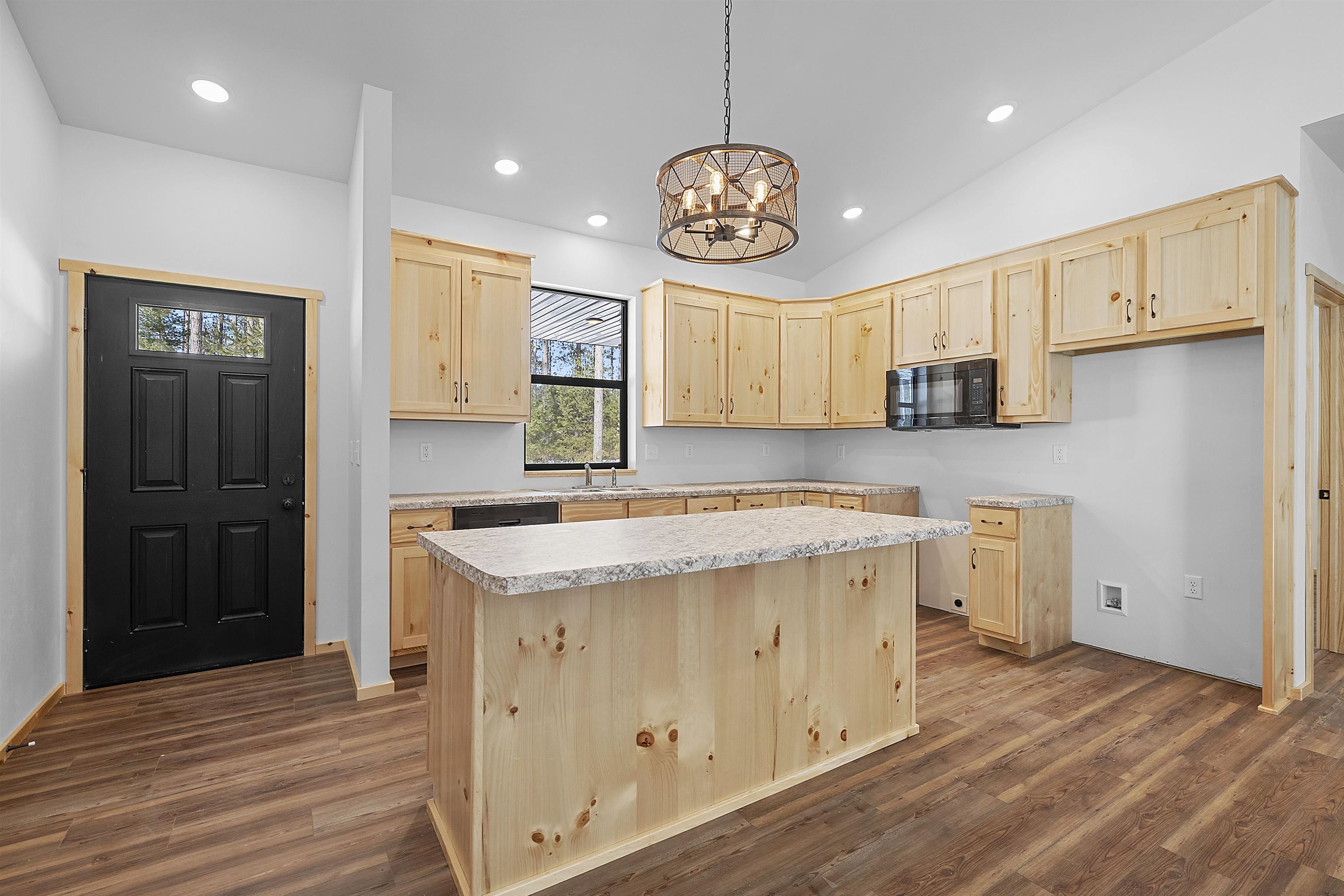 W5539 Grogan Road Wausaukee, WI 54177 - Photo 10 of 57