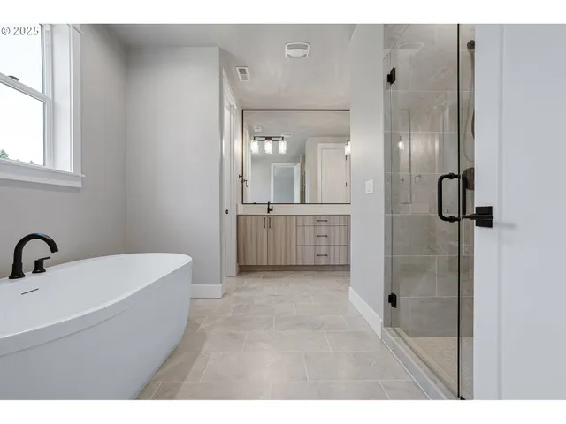 $954,860 | 6026 Southwest 18th Drive, Portland, OR 97239