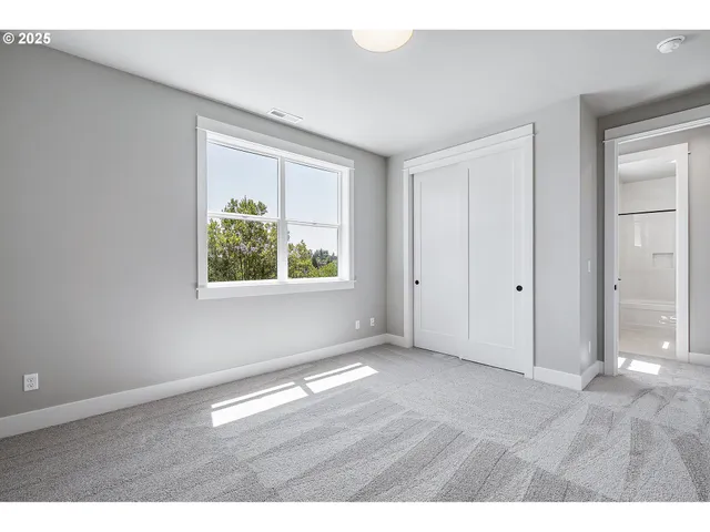 $954,860 | 6026 Southwest 18th Drive, Portland, OR 97239