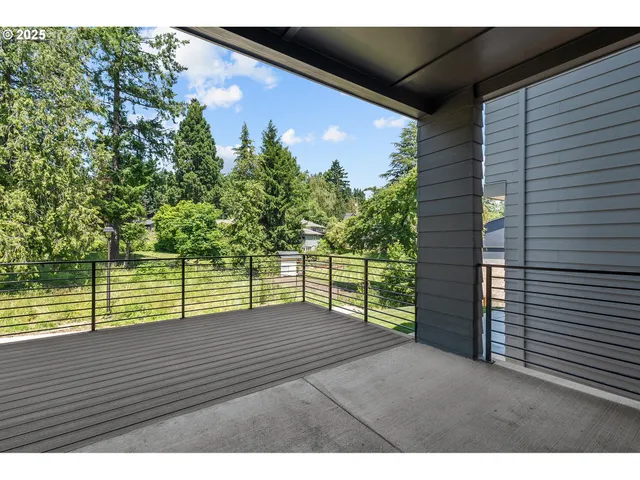 $954,860 | 6026 Southwest 18th Drive, Portland, OR 97239