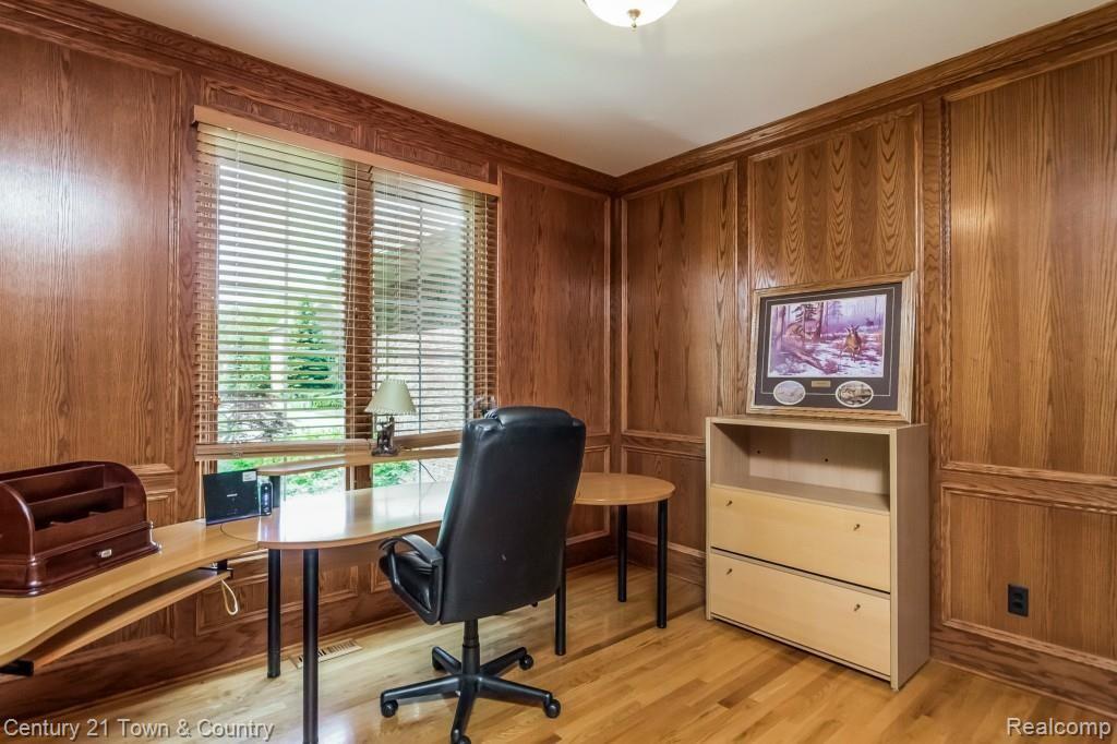 320 Wyngate Drive Rochester, MI 48307 - Photo 19 of 47 022-Study-1722755-large.jpg