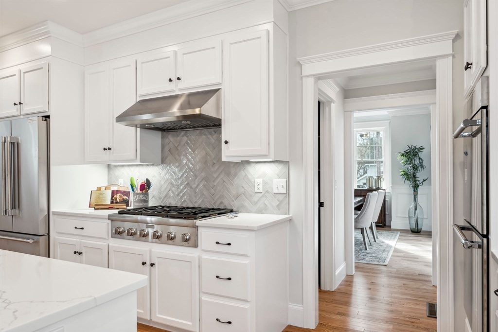 303 Brookline Street Needham, MA 02492 - Photo 8 of 31 Gallery Image 8