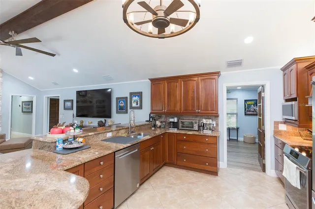 $669,900 | 2709 Fairway View Drive, Valrico, FL 33596