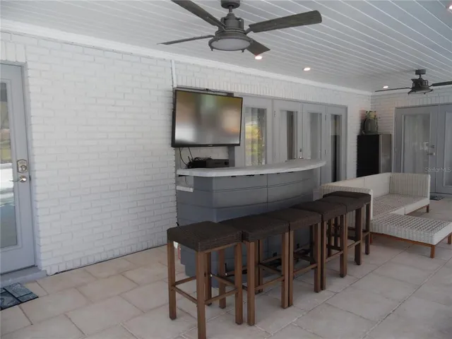 $669,900 | 2709 Fairway View Drive, Valrico, FL 33596