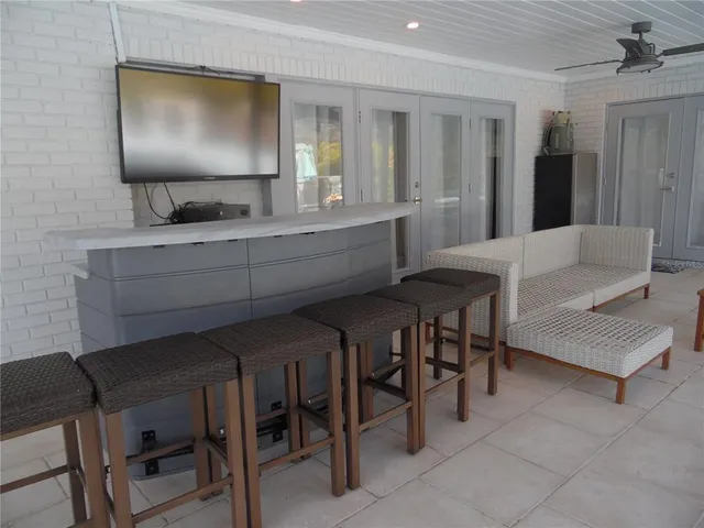 $669,900 | 2709 Fairway View Drive, Valrico, FL 33596