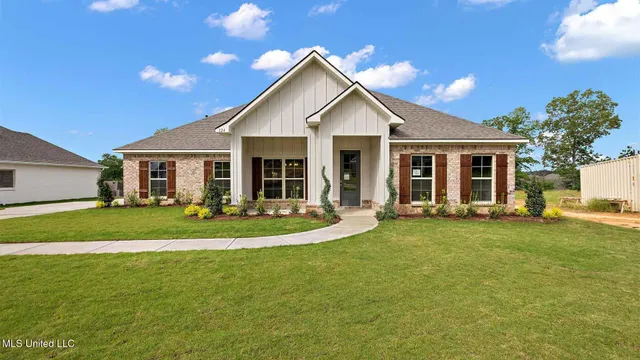 $453,340 | 703 Honeysuckle Loop, Canton, MS 39046