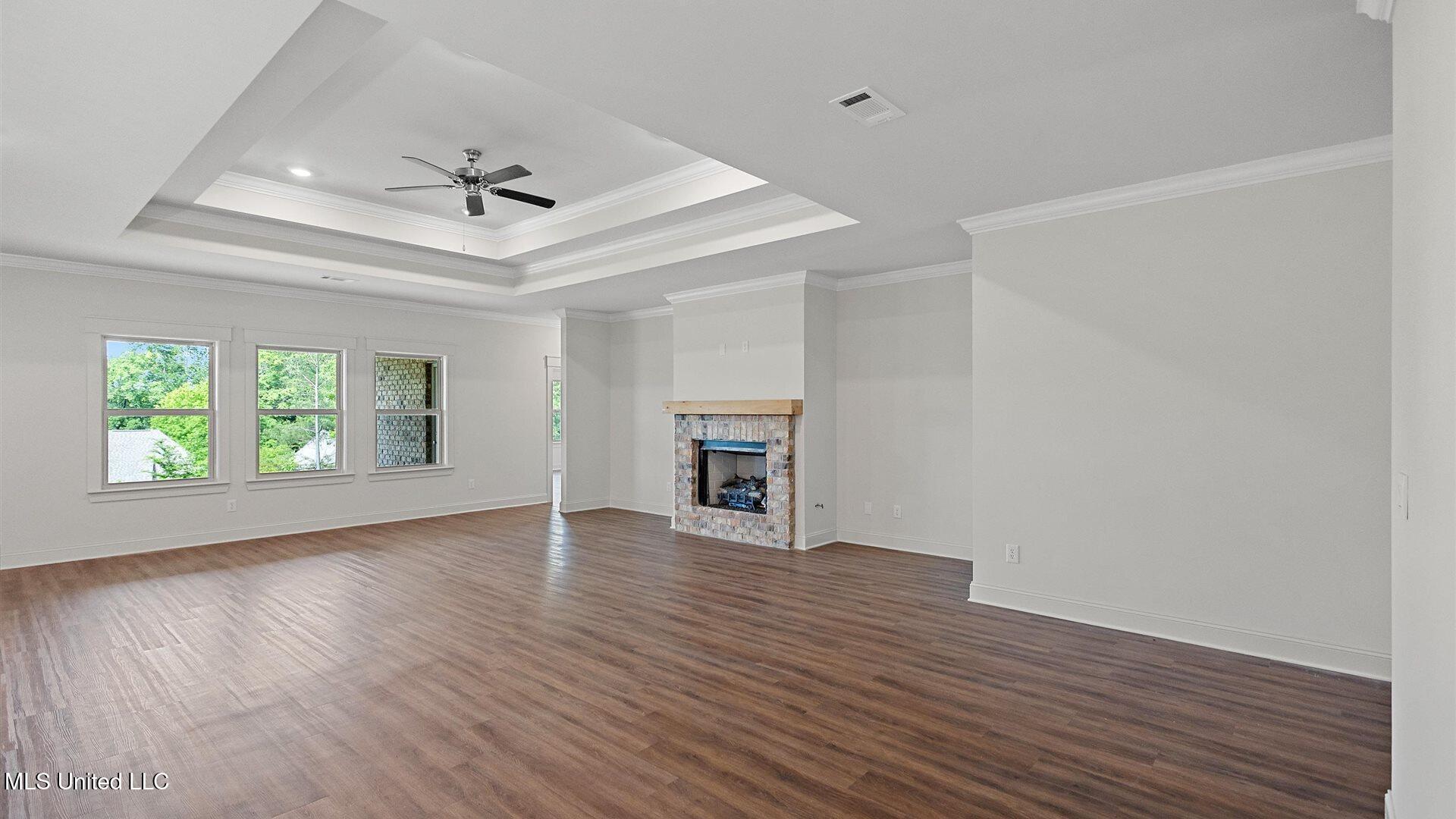 703 Honeysuckle Loop Canton, MS 39046 - Photo 13 of 44 13-3HTP4179