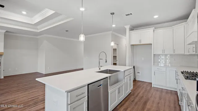 $453,340 | 703 Honeysuckle Loop, Canton, MS 39046