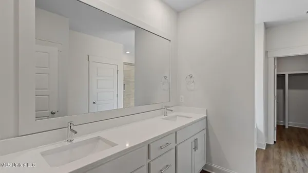 $468,075 | 703 Honeysuckle Loop, Canton, MS 39046