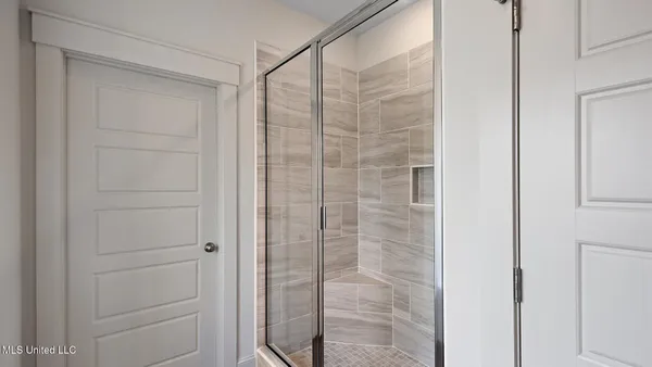 $468,075 | 703 Honeysuckle Loop, Canton, MS 39046