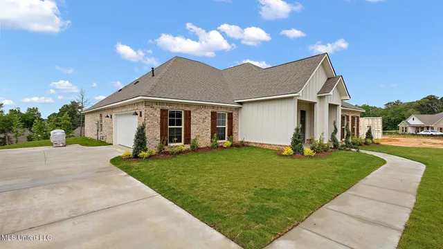 $453,340 | 703 Honeysuckle Loop, Canton, MS 39046