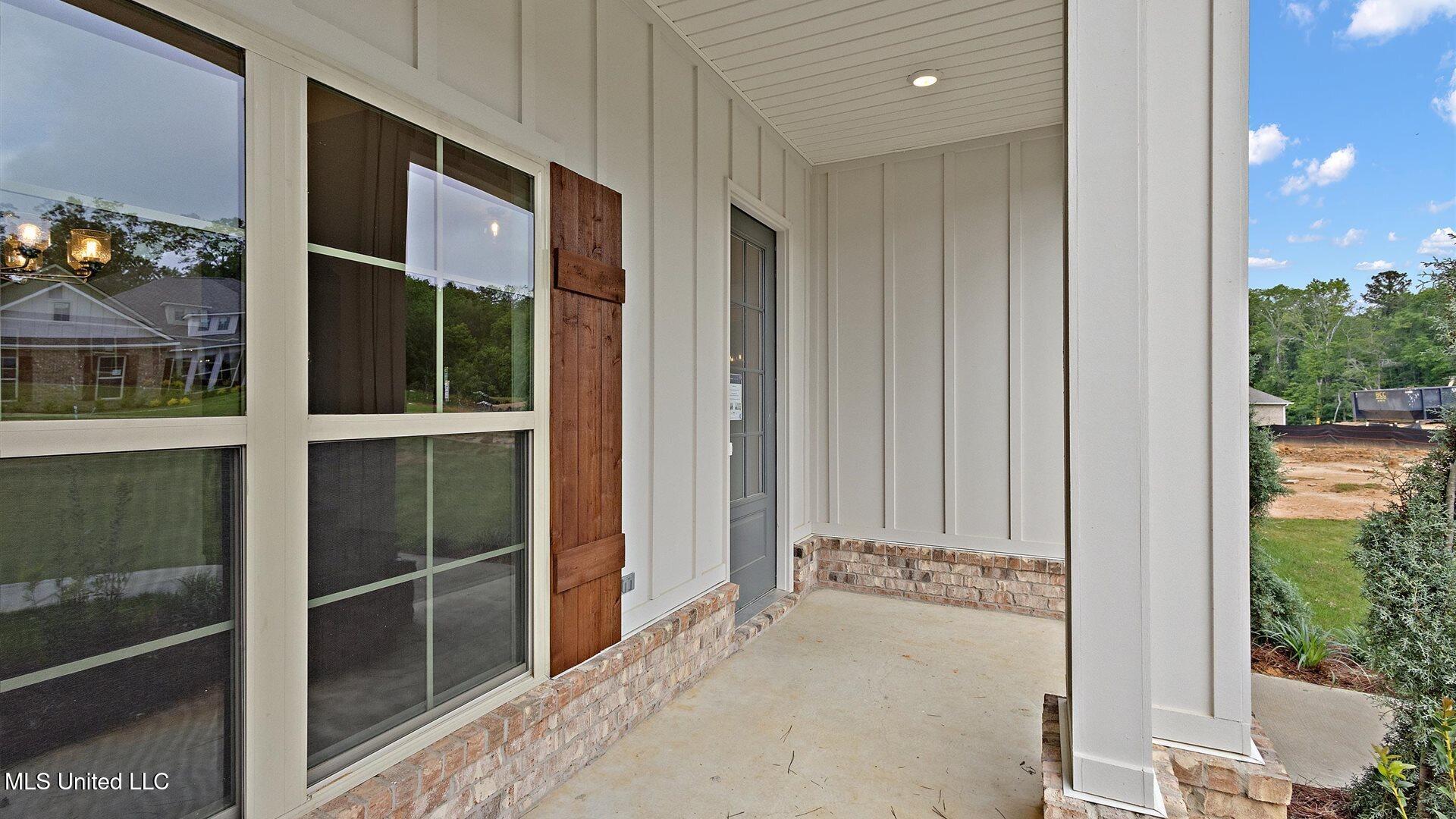 703 Honeysuckle Loop Canton, MS 39046 - Photo 4 of 44 04-3HTP4152