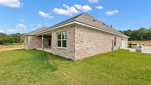 $453,340 | 703 Honeysuckle Loop, Canton, MS 39046