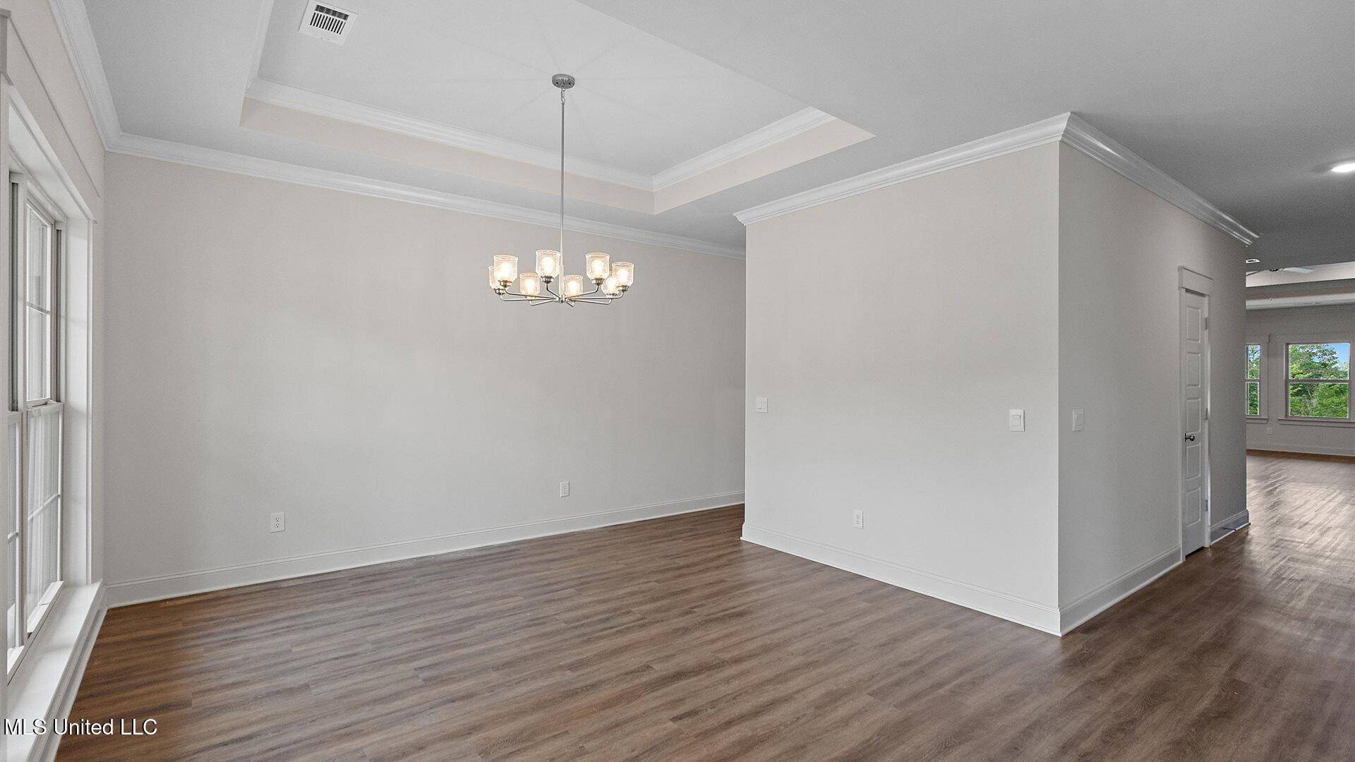 703 Honeysuckle Loop Canton, MS 39046 - Photo 8 of 44 08-3HTP4164