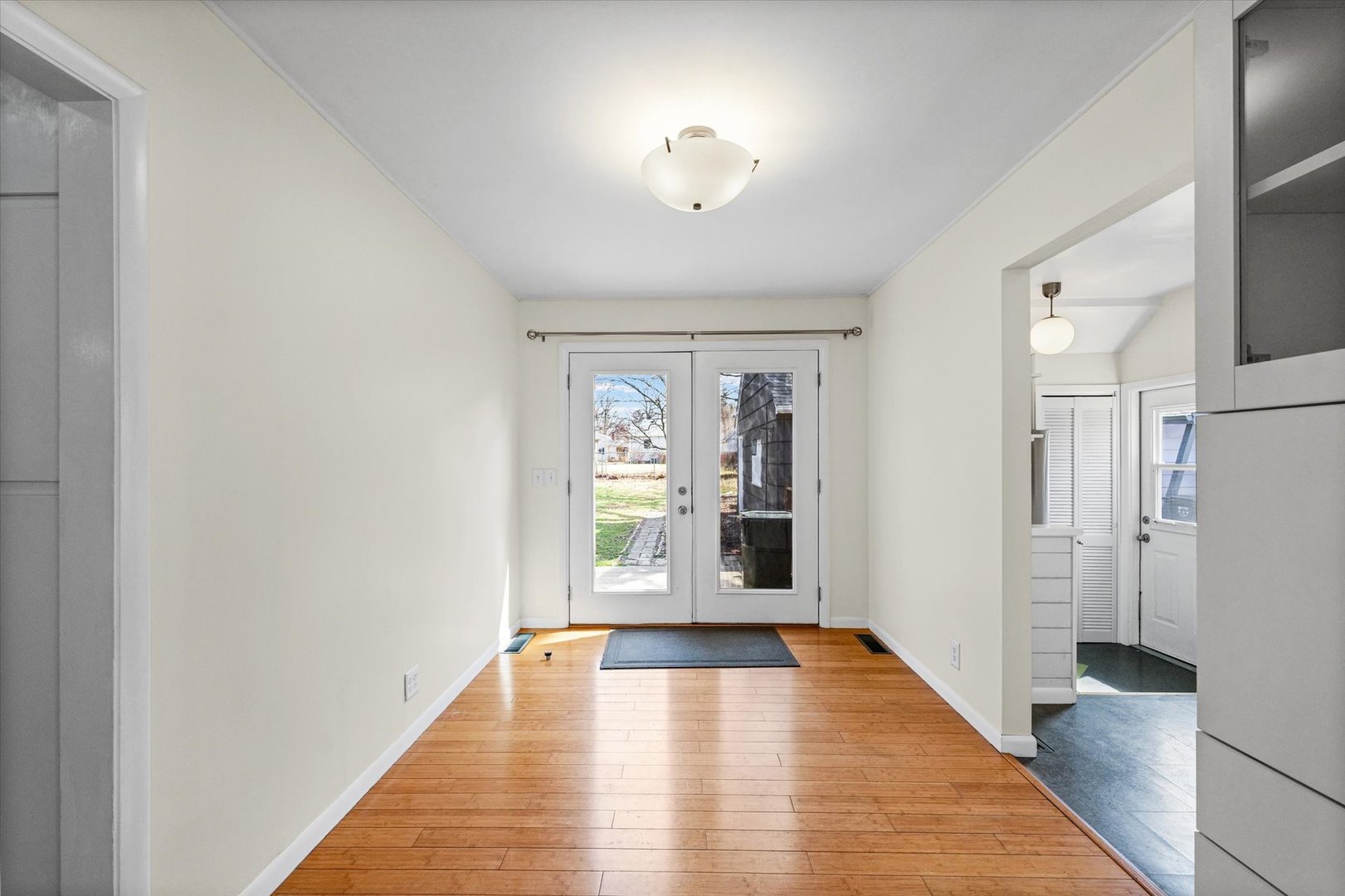 910 South Lynn Street Urbana, IL 61801 - Photo 11 of 32