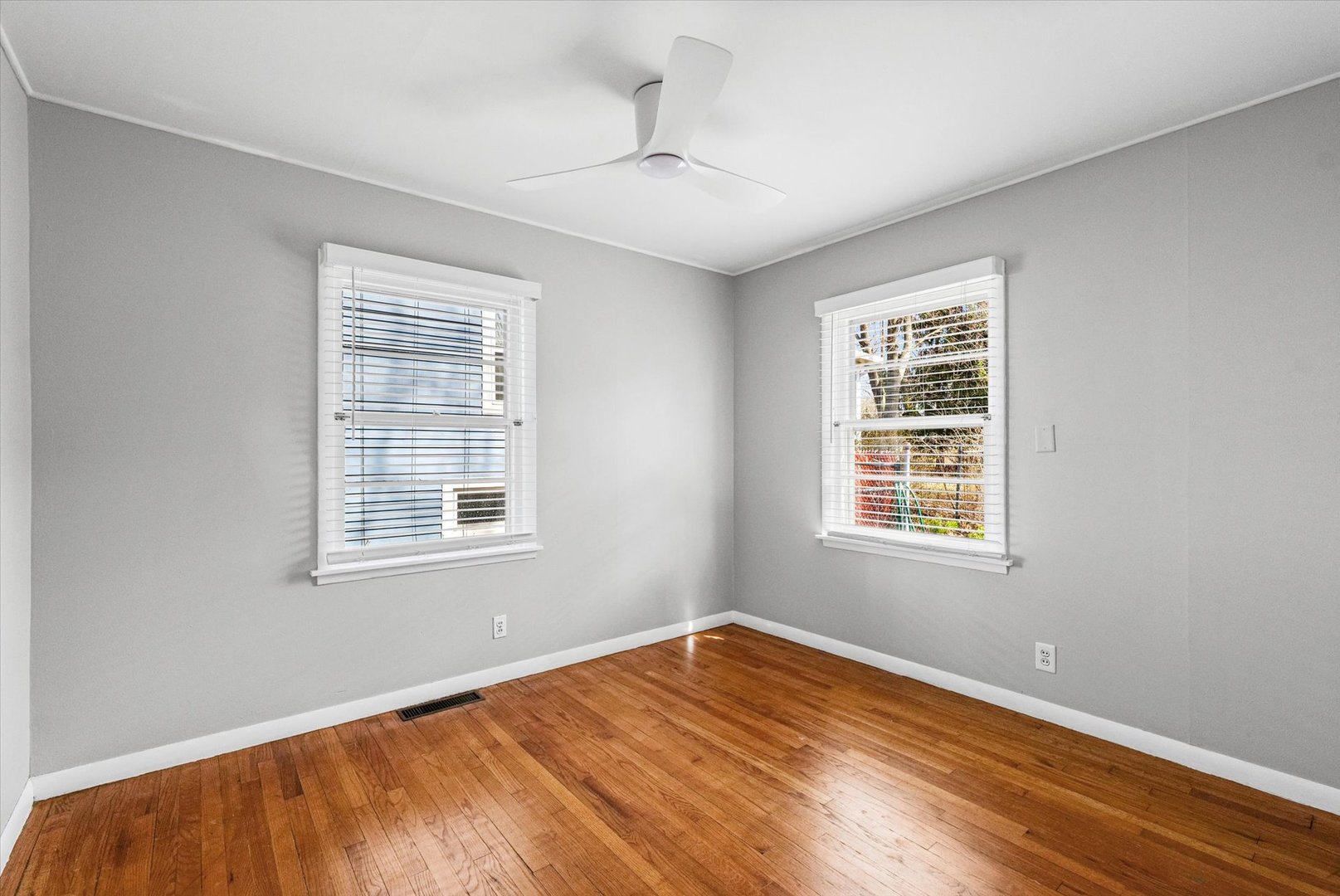 910 South Lynn Street Urbana, IL 61801 - Photo 20 of 32