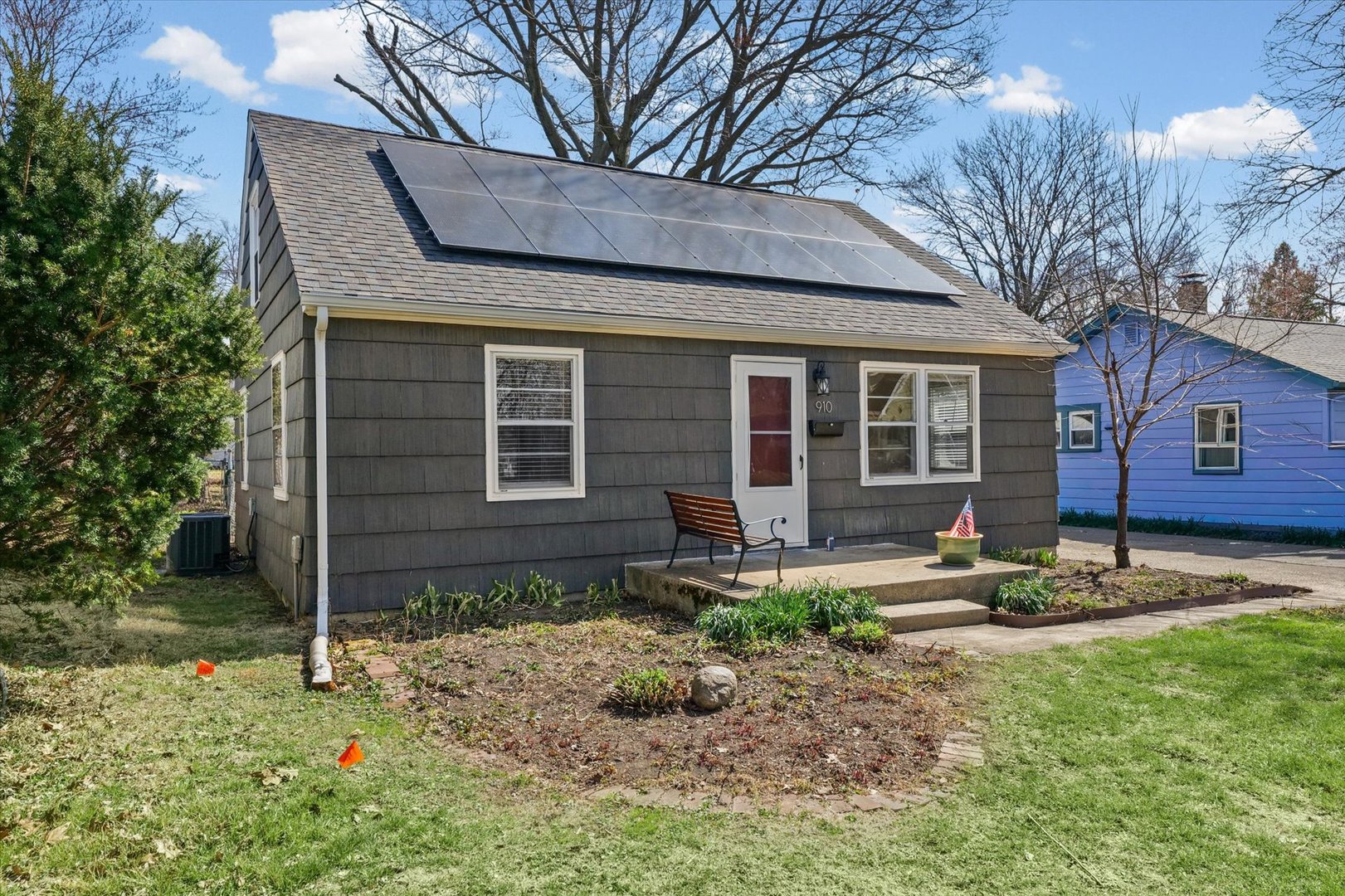 910 South Lynn Street Urbana, IL 61801 - Photo 4 of 32