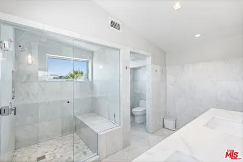 $4,695,000 | 1 Driftwood Street, Unit 5, Marina del Rey, CA 90292