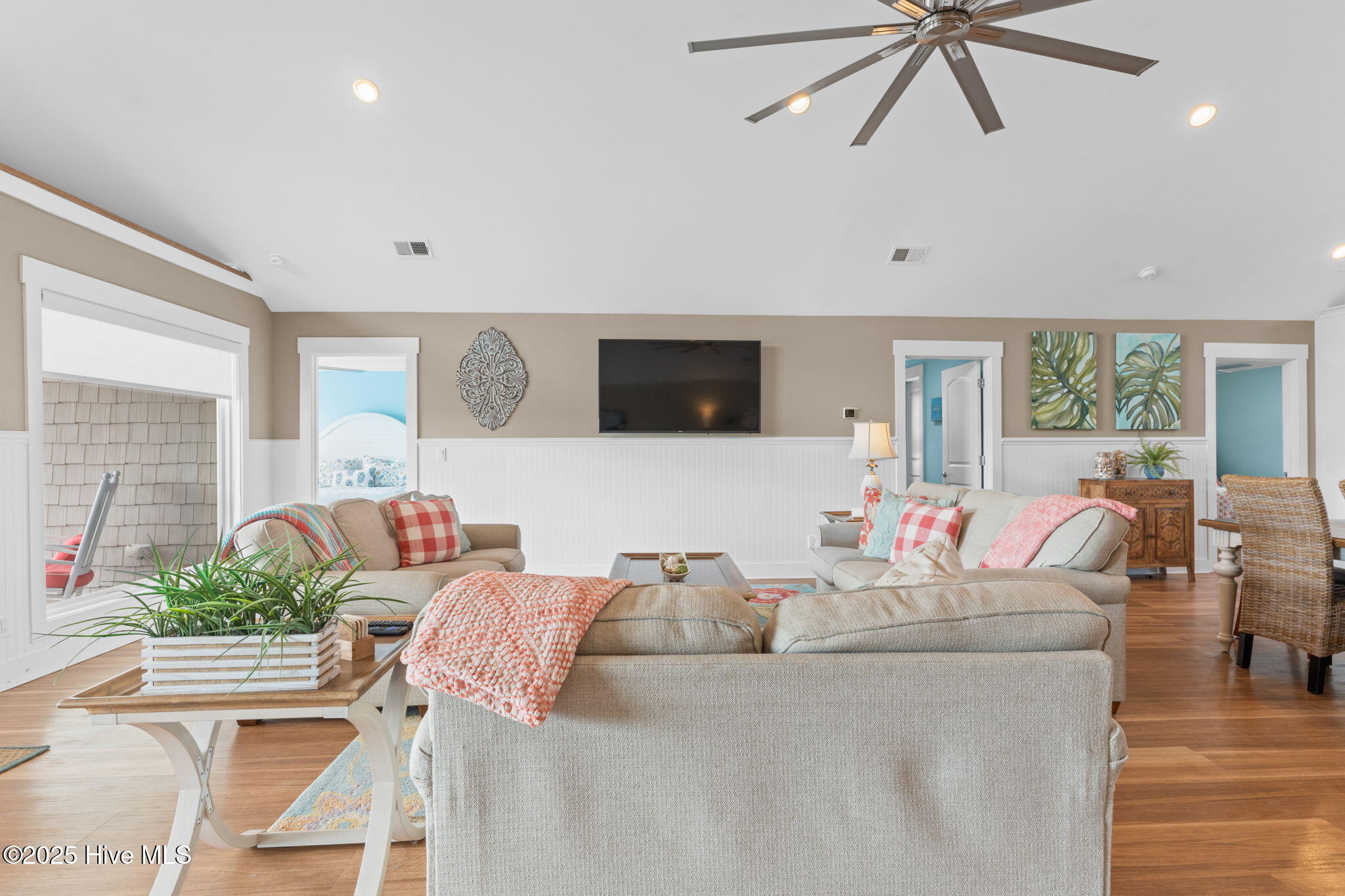 226 West First Street Ocean Isle Beach, NC 28469 - Photo 11 of 72 35-web-or-mls-Cammediallc.com (58 of 84)