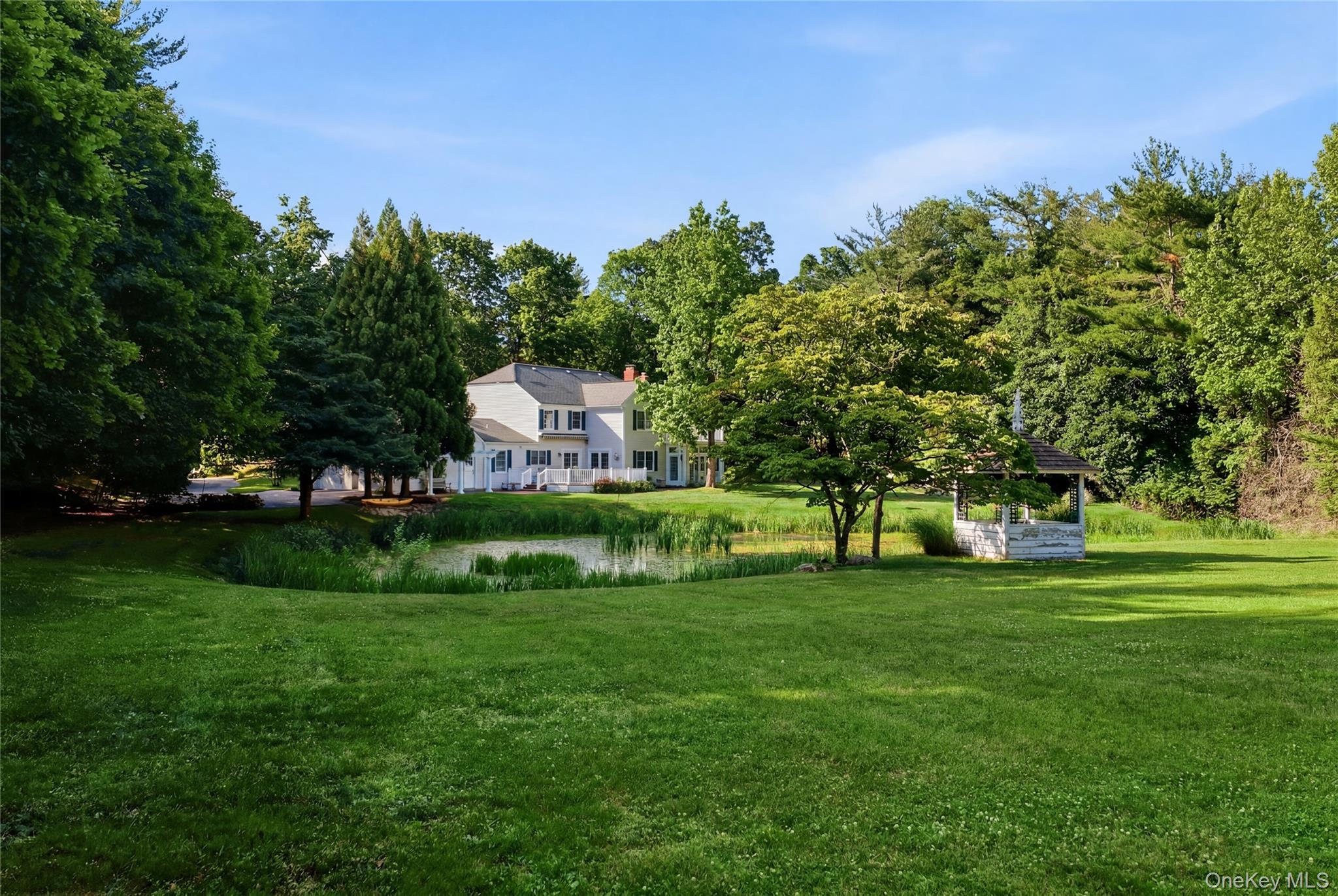 54 Snake Hill Road Cold Spring Harbor, NY 11724 - Photo 33 of 39